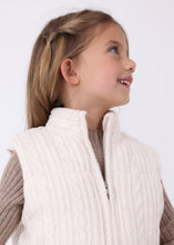 Load image into Gallery viewer, Cable Knit Zip Front Vest