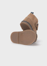Load image into Gallery viewer, Split Leather Desert Boot- Camel