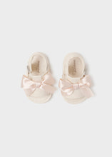 Load image into Gallery viewer, Satin Bow Sandals