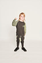 Load image into Gallery viewer, Krisflip Crew