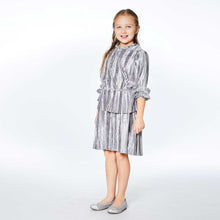 Load image into Gallery viewer, Long Sleeve Crinkle Velvet Dress