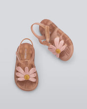 Load image into Gallery viewer, Hip Bloomy Sandal