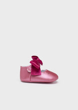 Load image into Gallery viewer, Satin Bow Shoes