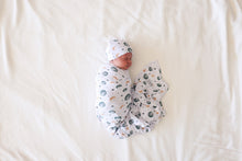 Load image into Gallery viewer, Posh Peanut Swaddle &amp; Beanie Set- Roux