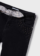 Load image into Gallery viewer, Studded Raw Hem Skinny